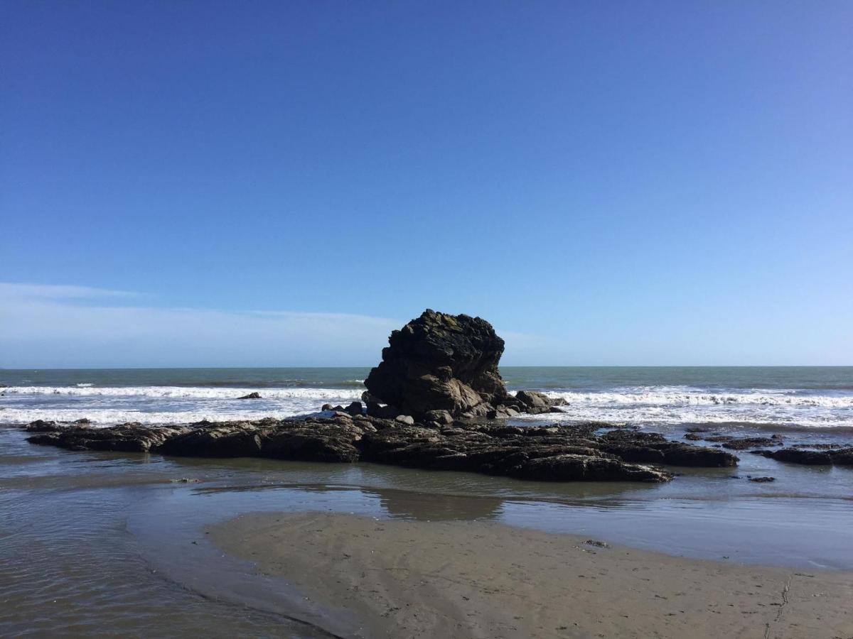 Millendreath Beach Resort Looe Kültér fotó
